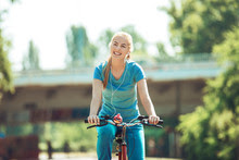 Health benefits of exercising with a bicycle