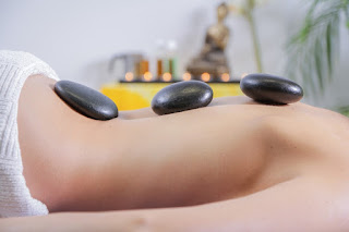 Hot-stone-massage